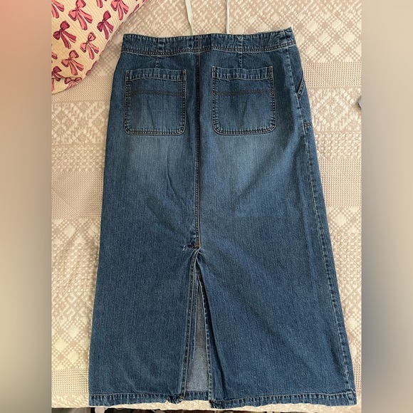 Old Navy Blue Denim Skirt - Picture 2 of 4